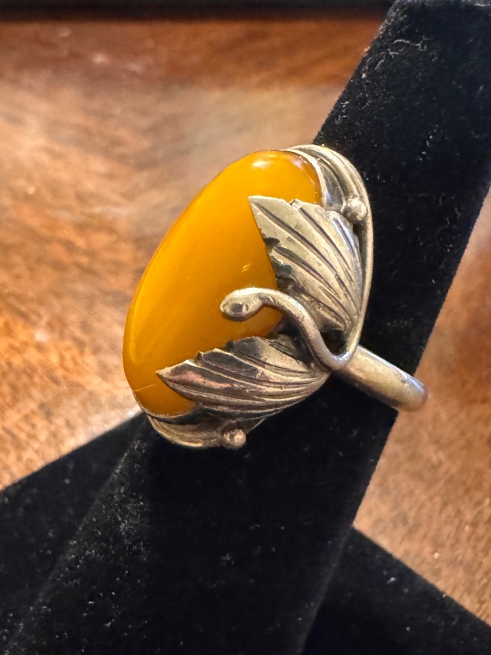 Butterscotch Amber & Sterlng Silver Ring - 6 3/4